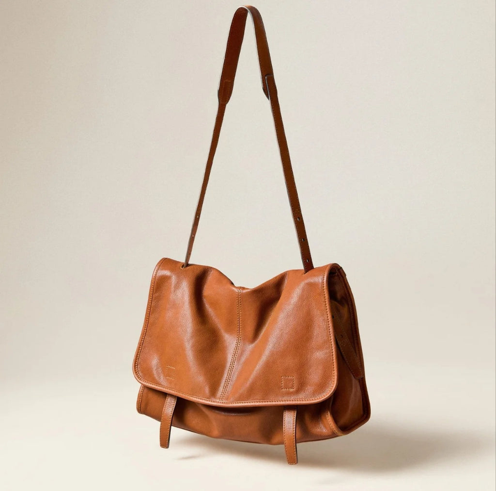 69-329 Master-designed handbag shoulder bag