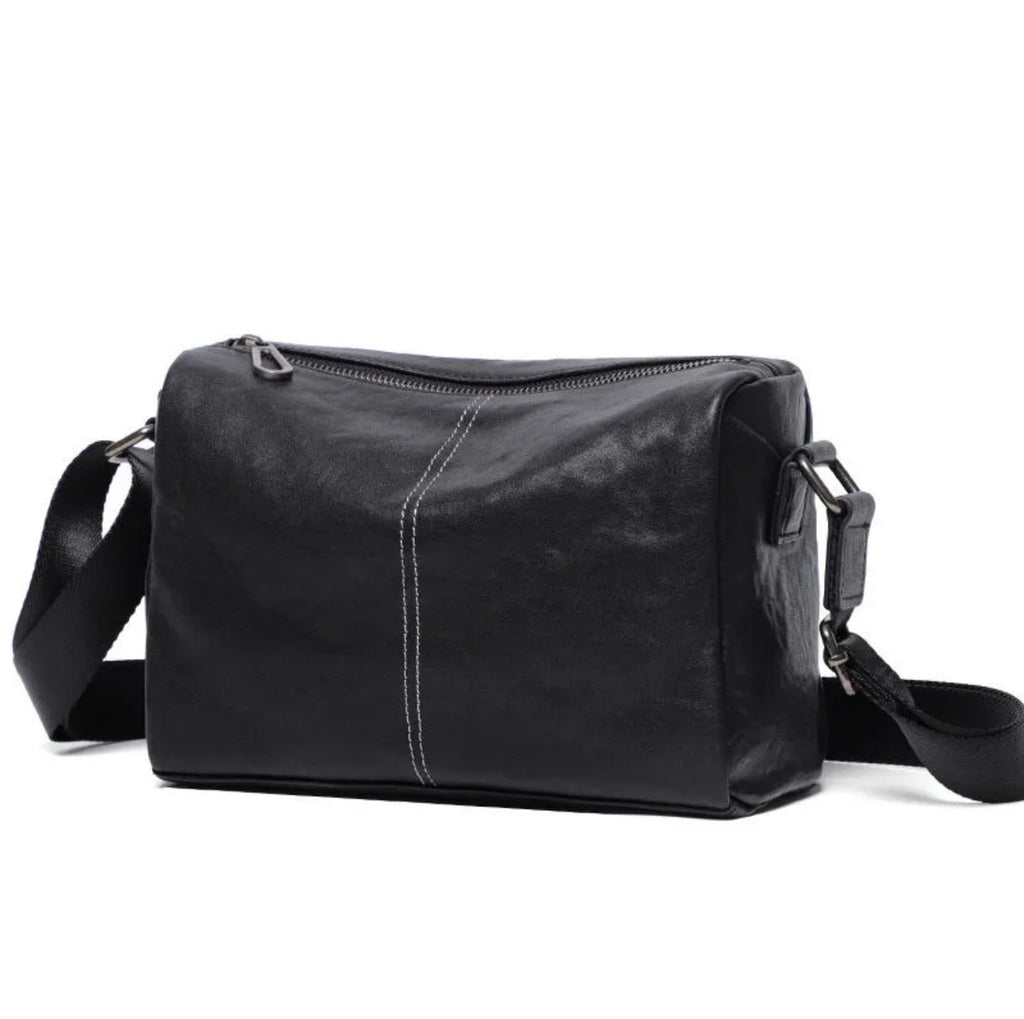 69-329 Master-designed handbag shoulder bag